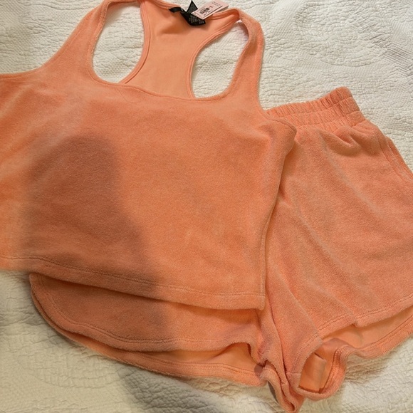 Victoria’s Secret PJ set/short set. Size medium. NWT. - Picture 3 of 10